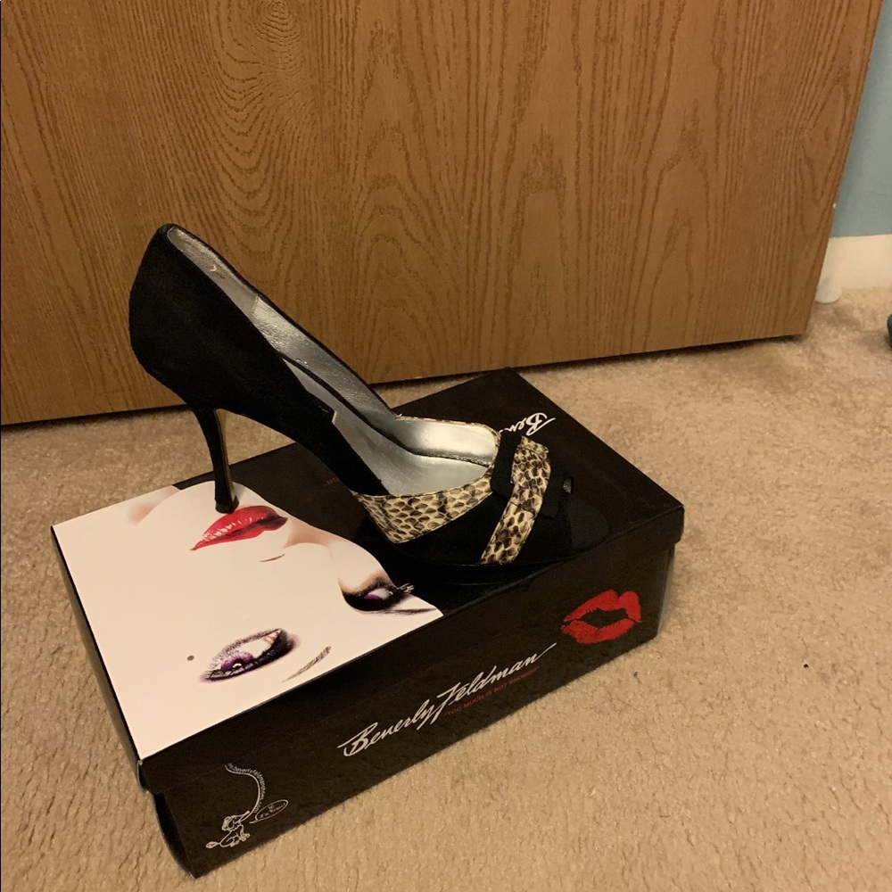 Beverly Feldman Heels - Picture 2 of 3